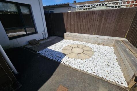Front Garden.jpg