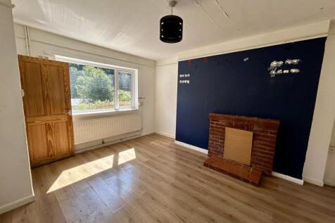 Living Room (1).JPEG