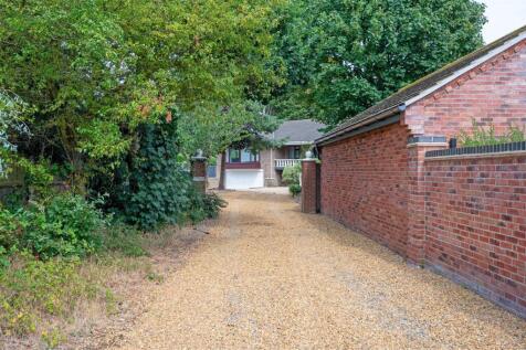 Private driveway.jpg