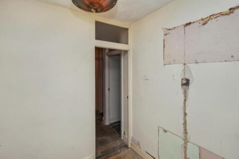 9 Joydon Drive, Chadwell Heath, Romford RM6 4ST