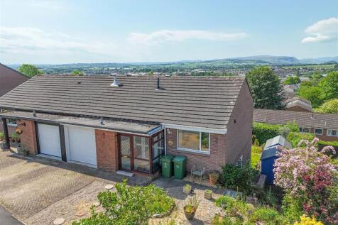 17 Monnington Way a.jpg