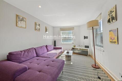 02-980dGCHEMS - Flat 2 1A Wakeham St - Reception 5