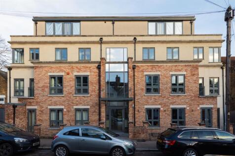 Stainforth Road, E17