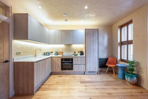 7C Queen Sq Kitchen.jpeg