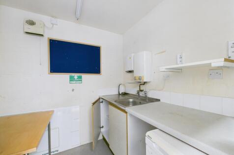 CAM03481G0-PR0106-STILL006