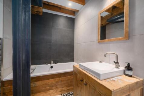 En Suite One