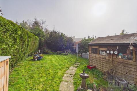 CAM03417G0-PR1004-STILL016.jpg