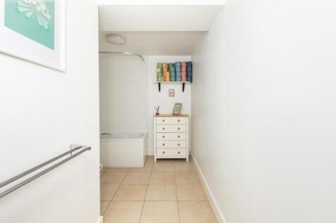 63 st peters court_dec-15.jpg