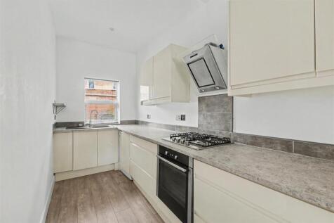 Kitchen_2.jpeg