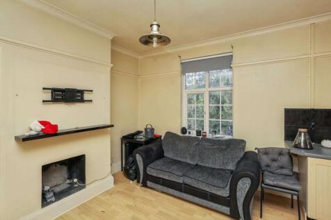 Flat 16 Astra Court East, Astra Close, Hornchurch, Essex, RM12 5NJ