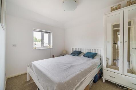 Beeches Close-7.JPG
