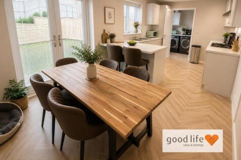 20260602_184437966_iOS52 banebury drive.jpg