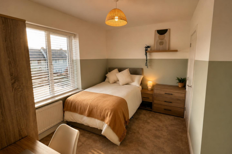 Ensuite | All Bills | Newly Refurbished One room available in a freshly refurbished 6 bedroom house share your own. Every inch has been redone - freshly renovated with brand-new fixtures, kitchen and