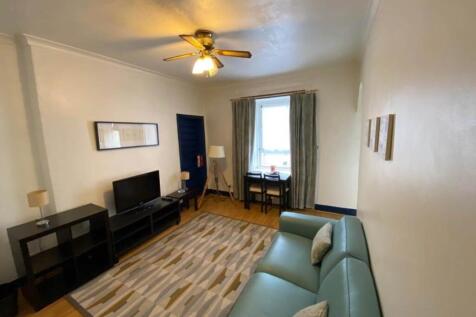 living room+