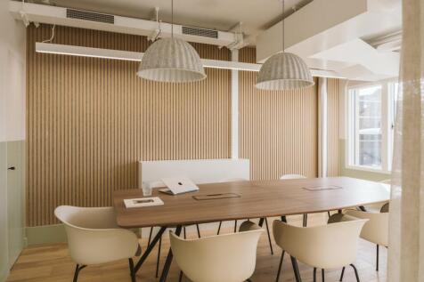 241220 18 Clerkenwell Close34.JPG