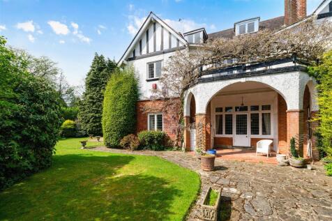 WALTON HEATH COTTAGE- (27).jpg