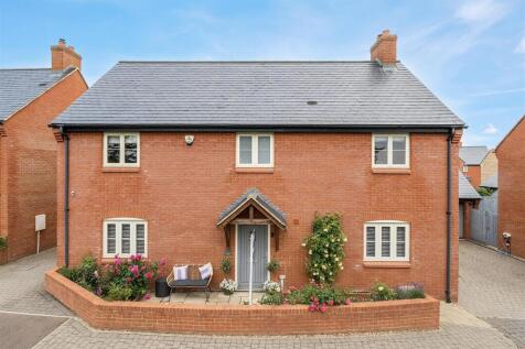 5 Paddock View, Old Stratford