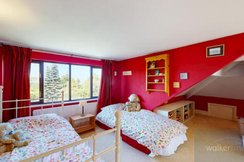 15-Breary-Lane-East-05212025_202225