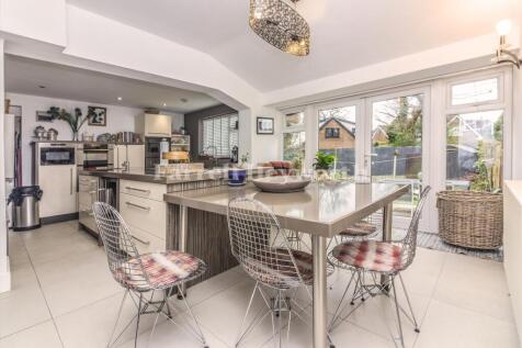 Kitchen e