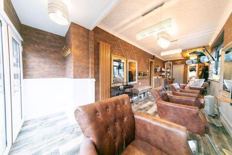 Salon / reception room 