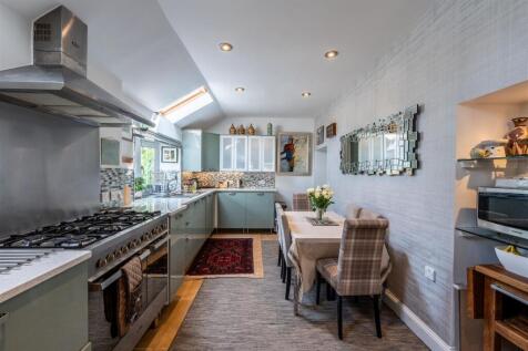 Fairylea House, Alyth, Blairgowrie