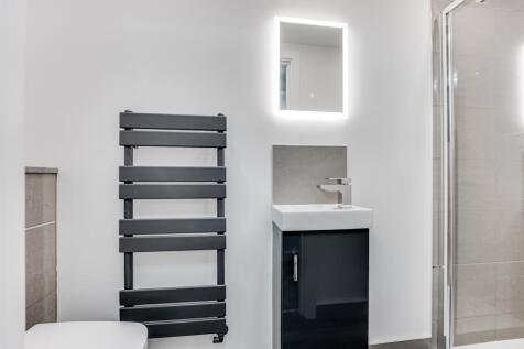 Flat 1, 1 High Street, Cottingham-13.jpg