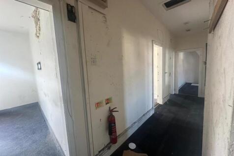 WhatsApp Image 2025-11-17 at 16.16.38 (7).jpeg