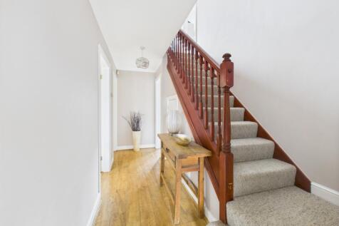 CAM04922G0-PR0034-STILL003