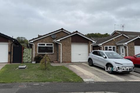 Shearwater Drive Amblecote 2.jpg