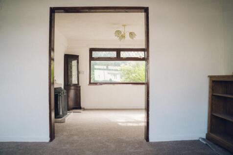 Ystafelloedd Fyw / Living Rooms