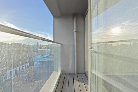 Flat 12, Charles Allen House, 22 Amwell Street, Clerkenwell, London EC1R 1XU