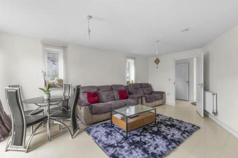 1 Terriers End, HP13 7DB-7.jpg