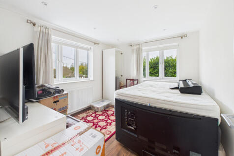 CAM02909G0-PR0507-STILL003