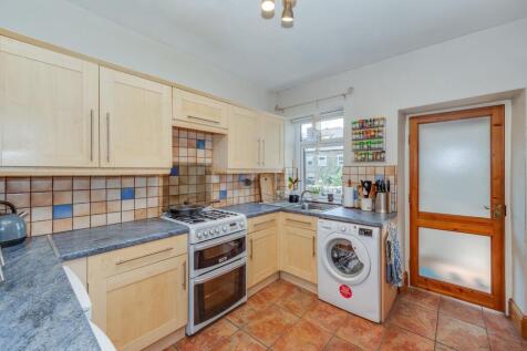 KITCHEN/DINER AND LOUNGE