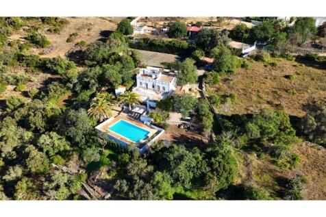 Almancil Fully Renovated 5 Bed Villa For Sale (10)