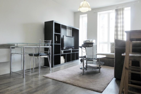 Available 7th Aug 2026.A lovely ONE BEDROOM apartment situated on the 3RD FLOOR of the sought after I LAND Development. It consists of one double bedroom, modern fully fitted kitchen and open plan lou