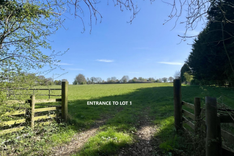 Entrance to the paddock forming part of Lot 1.png