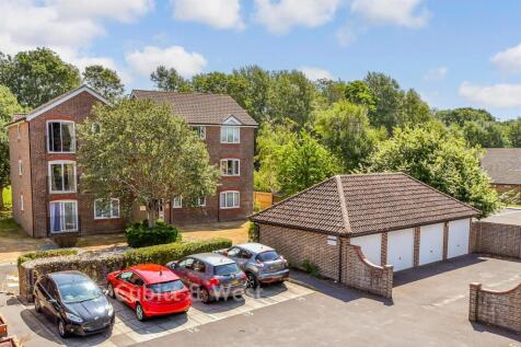 Driveway/Parking