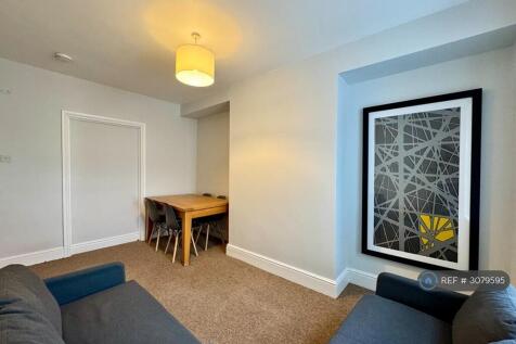 4 Bedroom Terraced in BA2 3BZ