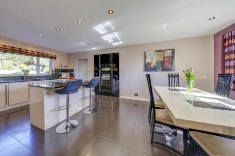 Kitchen / Dining Alt