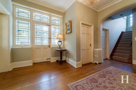 4 bed, 4 bath Detached in Birmingham - Photo 19