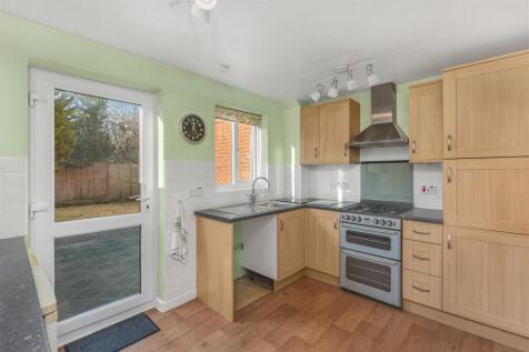 55 Beaulieu Close, Banbury-7.jpg