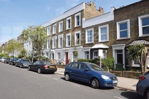 This larger than normal split level one bedroom is in a well maintained period conversion which is located within a short walk to Holloway Road. The property offers a modern fitted kitchen, a very goo