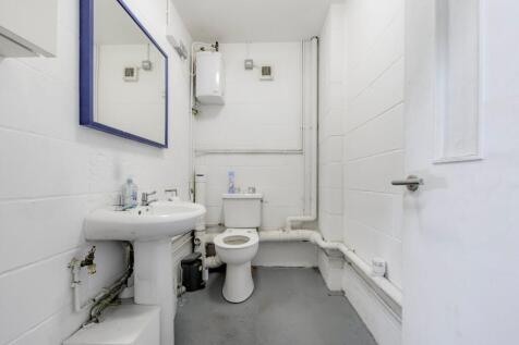 40 cromwell ind est-4523.jpg