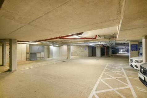 Linnet Court