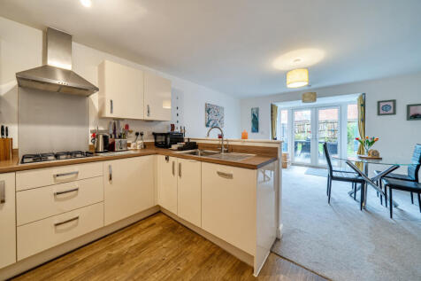 1405187-5-698df3b...