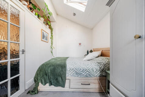 1384818-13-6926ef...