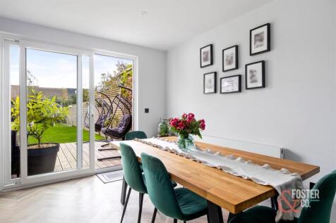 King George VI Drive, 39-013.JPG