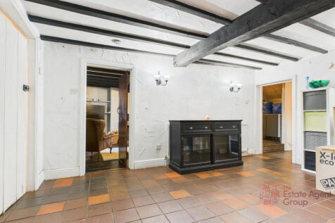 CAM02494G0-PR0066-STILL007