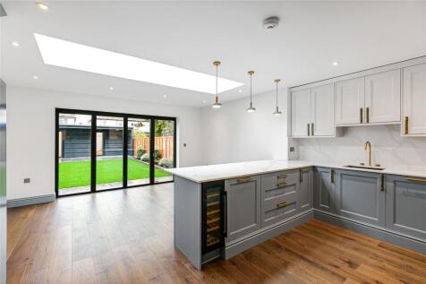 Kitchen/Reception